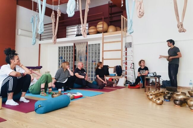Sound Healing Training Seminar with Tibetan Singing Bowls in Athens Greece - Εκπαιδευτικό σεμινάριο με ηχογαβάθες στην Αθήνα - Σεμινάριο ηχοθεραπείας