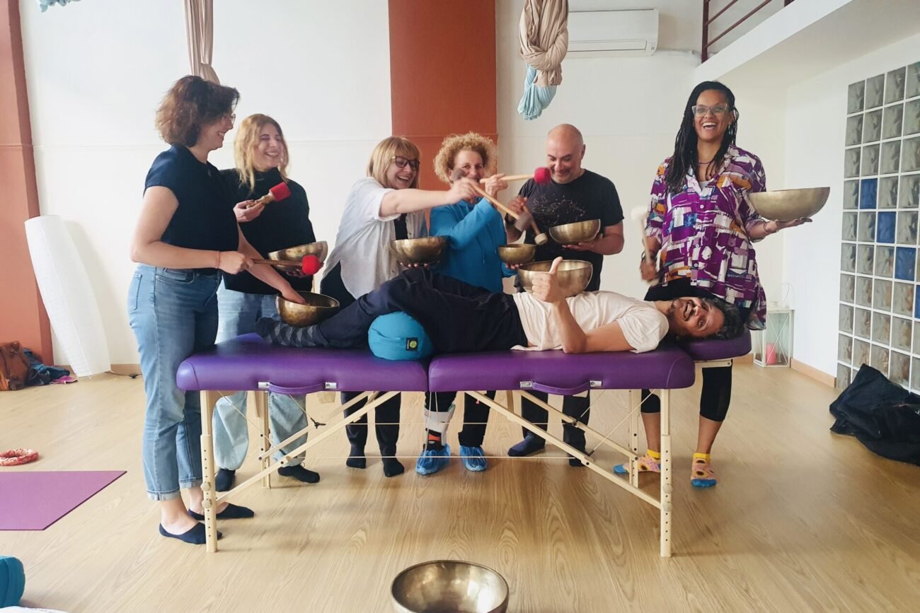 Sound Healing Training Seminar with Tibetan Singing Bowls in Athens Greece - Εκπαιδευτικό σεμινάριο με ηχογαβάθες στην Αθήνα - Σεμινάριο ηχοθεραπείας